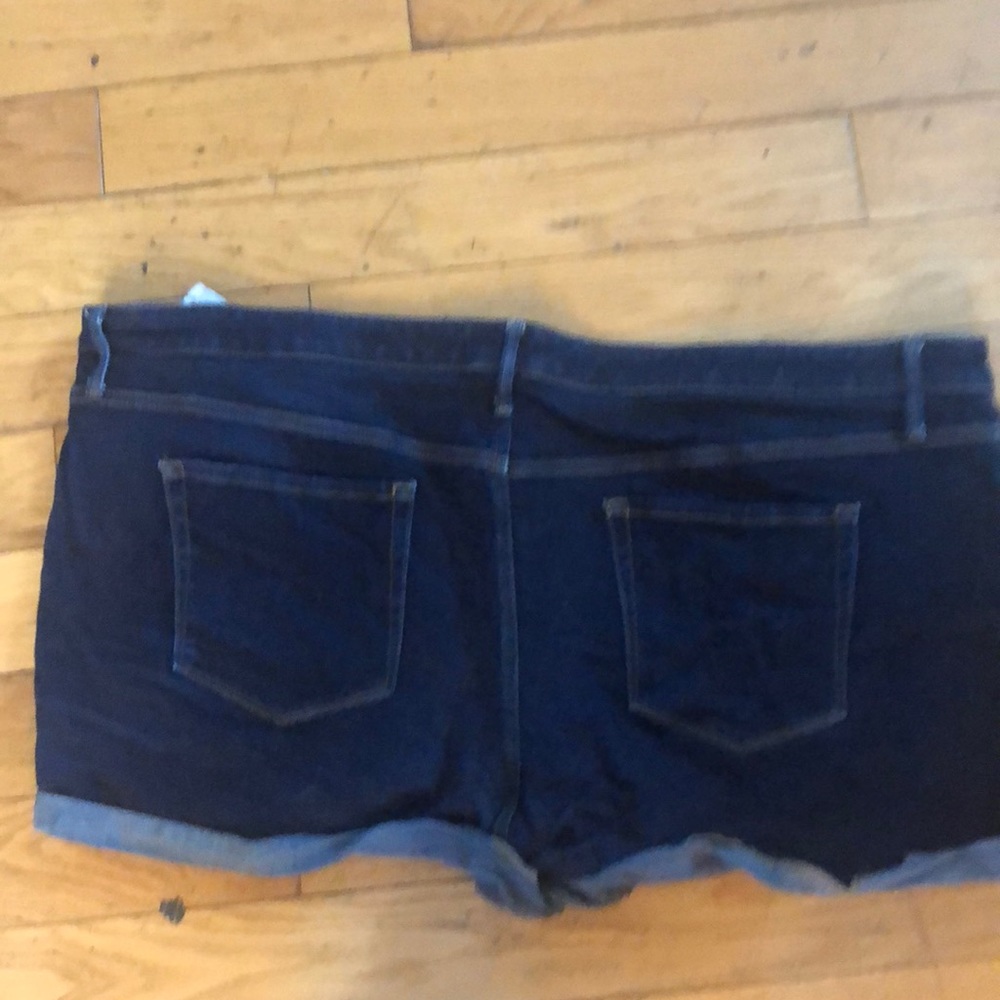 Plus size Jean shorts. Good condition - Picture 2 of 2
